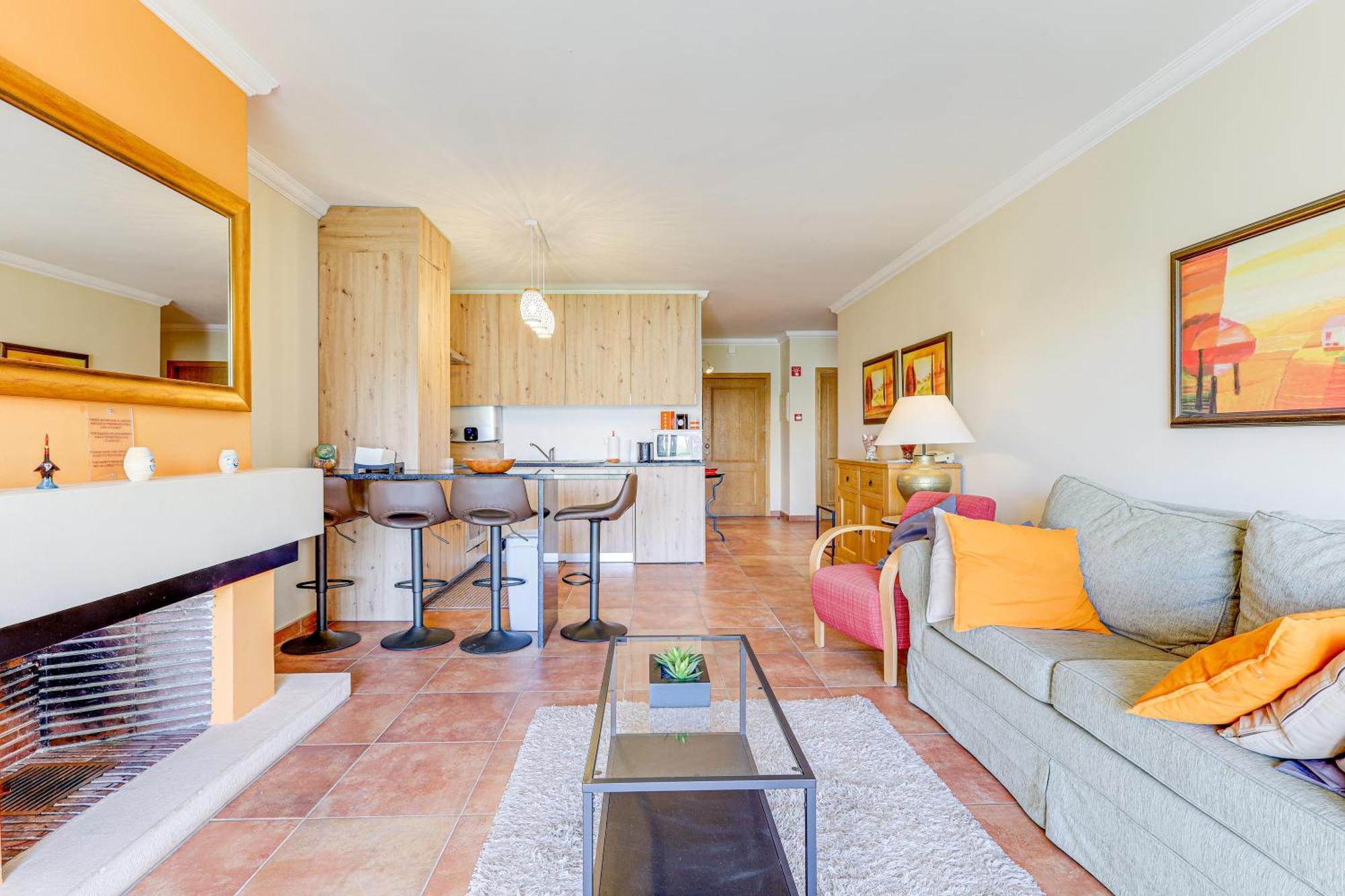 Apartment With 2 Bedrooms, 2M To The Beach Armação de Pêra Exteriör bild
